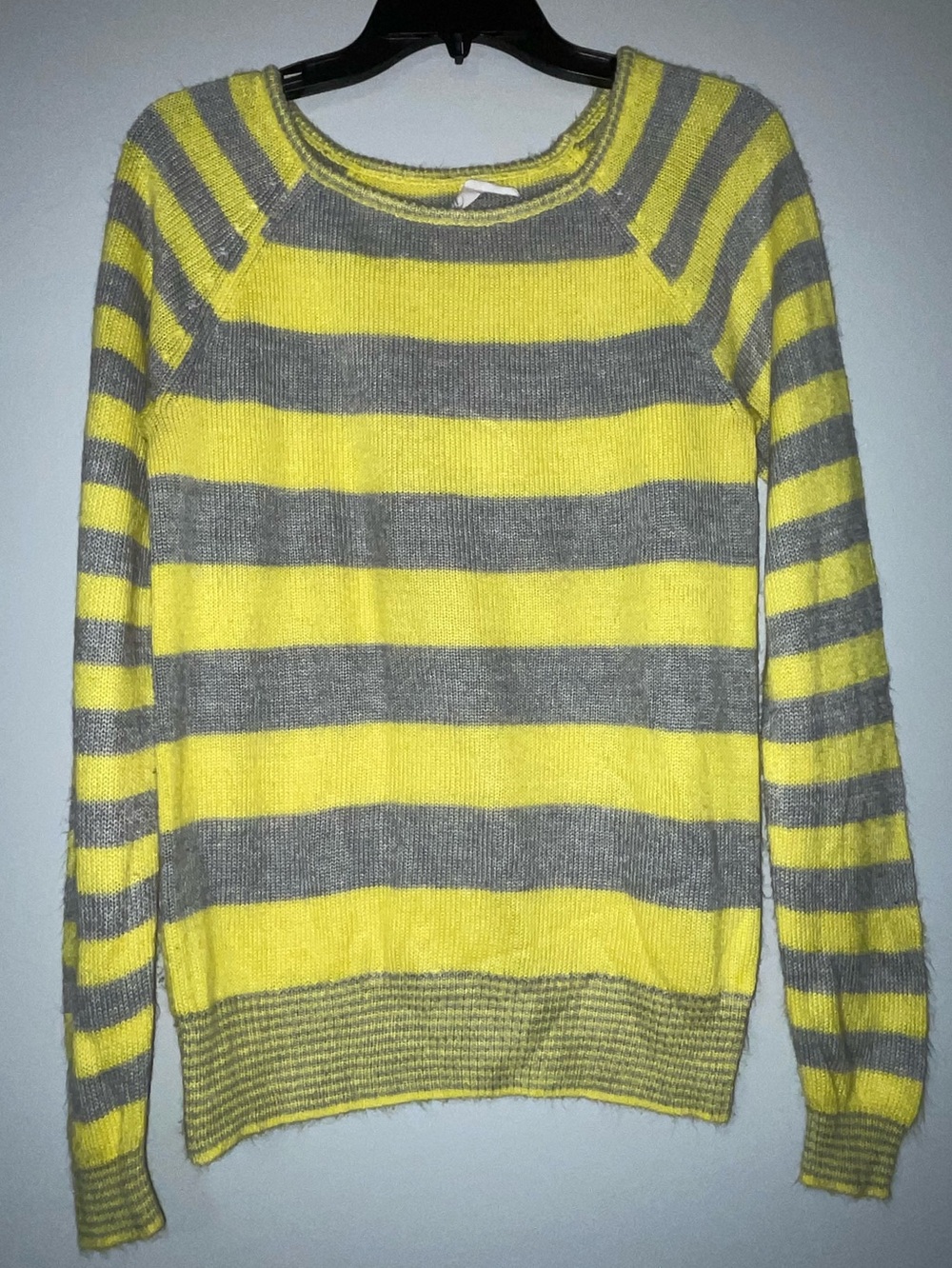 ☀️Aeropostale Striped Yellow & Gray Women's Sweater